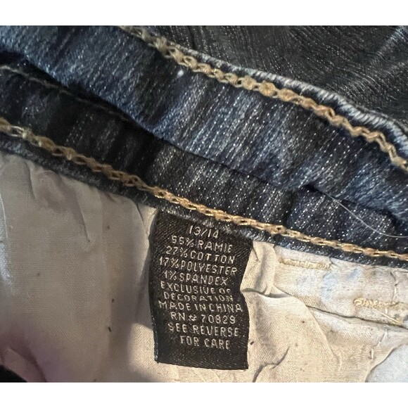 Rue 21 Shorts With Bright Colored Spots Size 13/14 - Picture 3 of 4